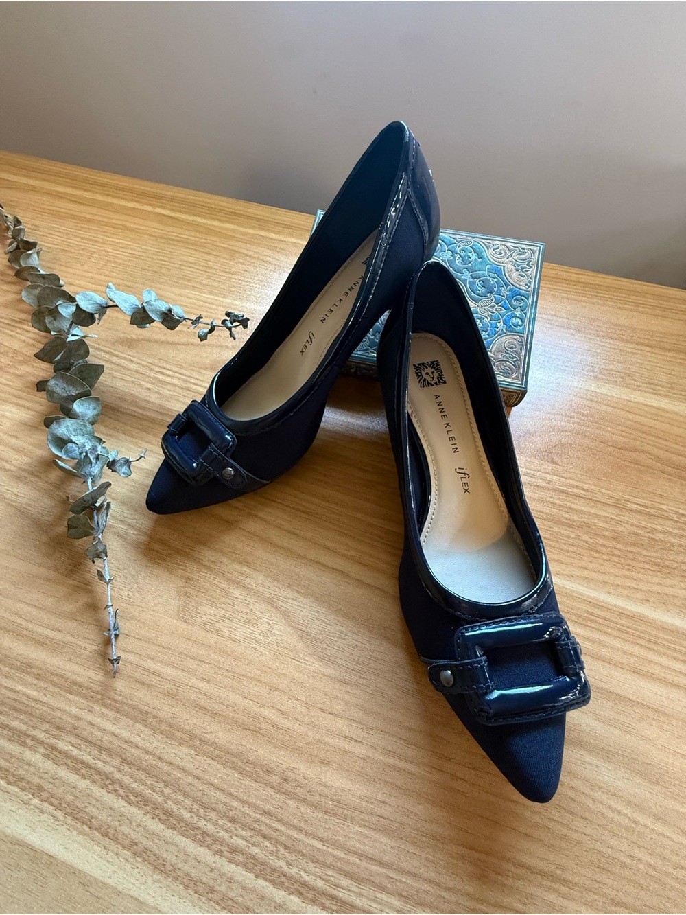 Anne Klein Navy Blue Pointed Toe Pumps Buckle Detail Heels Size 6